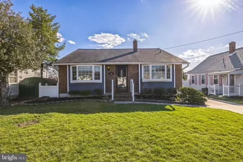 333 Davis Ave, Mount Ephraim, NJ 08059