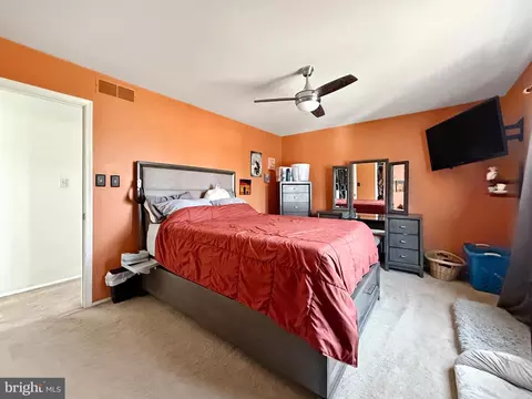 Bedroom - 17 Devonshire Ct, Sicklerville, NJ 08081 photo 3 of 3