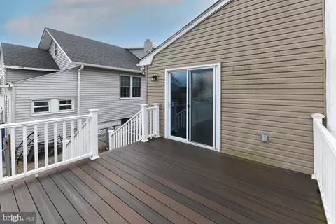 231 W Evesham Rd, Runnemede, NJ 08078 photo 19