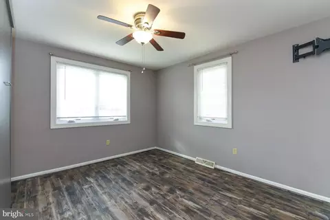 231 W Evesham Rd, Runnemede, NJ 08078 photo 12