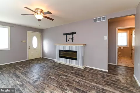 231 W Evesham Rd, Runnemede, NJ 08078 photo 5