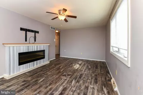 231 W Evesham Rd, Runnemede, NJ 08078 photo 7