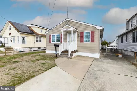 231 W Evesham Rd, Runnemede, NJ 08078 photo 4