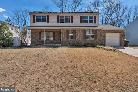 40 Winfield Rd, Sicklerville, NJ 08081