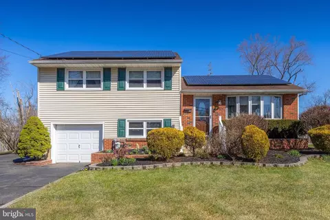 34 Kirkwood Rd, Gibbsboro, NJ 08026