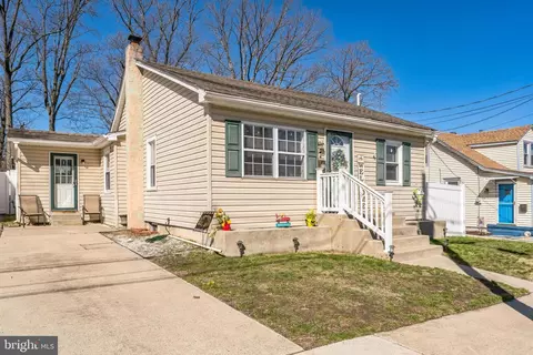 117 Pine Ave, Runnemede, NJ 08078