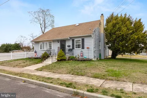 61 Franklin Ave, Clementon, NJ 08021