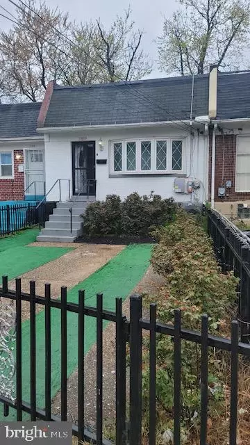 1138 Lakeshore Dr, Camden, NJ 08104