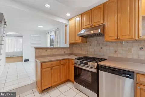 303 Evesham Rd, Voorhees, NJ 08043 photo 10