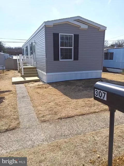 1405 Farrell Ave #307, Cherry Hill, NJ 08002