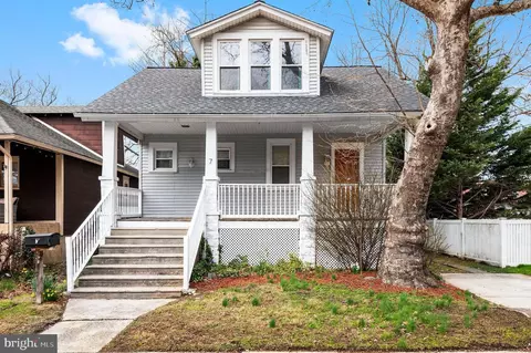 7 W Wayne Ter, Collingswood, NJ 08108