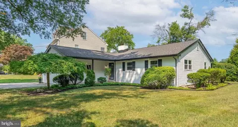 201 Lees Ln, Haddon Township, NJ 08107