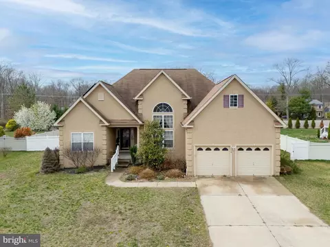 176 White Cedar Dr, Sicklerville, NJ 08081