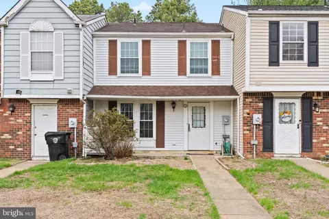 201 Villa Knoll Ct, Sicklerville, NJ 08081
