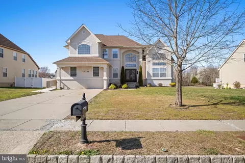 161 Desilvio Dr, Sicklerville, NJ 08081