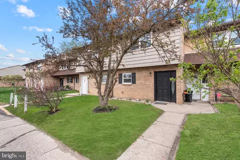 261 La Cascata Tnhs, Clementon, NJ 08021
