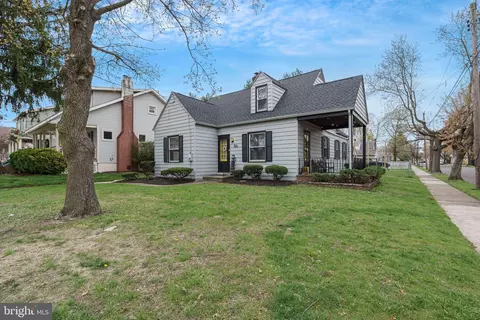 6300 Grant Ave, Pennsauken, NJ 08109