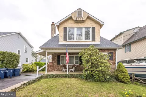 107 Madison Ave, Laurel Springs, NJ 08021