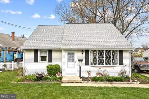 214 Richards Ave, Barrington, NJ 08007