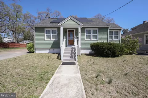 148 Pine Ave, Runnemede, NJ 08078