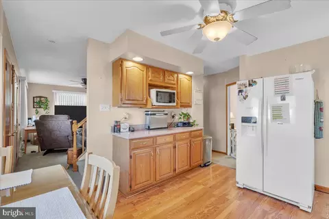 Entry Way - 25 Congress Rd, Pine Hill, NJ 08021 photo 2 of 6