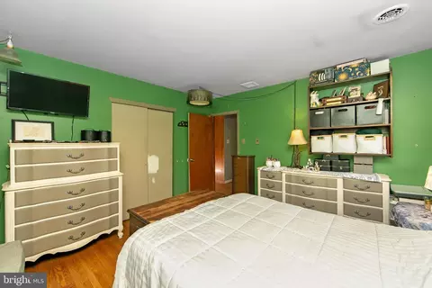 Bedroom - 155 E Atlantic Ave, Clementon, NJ 08021 photo 3 of 8