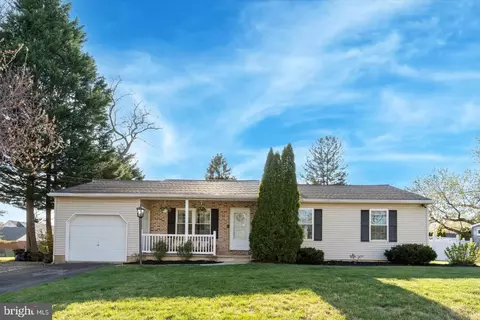20 Camden Ave, Voorhees, NJ 08043