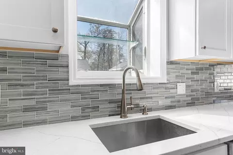 Kitchen - 77 E 7th Ave, Pine Hill, NJ 08021 photo 2 of 2
