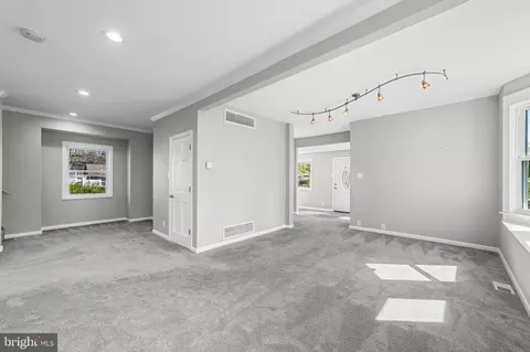 Living - 77 E 7th Ave, Pine Hill, NJ 08021 photo 1 of 2