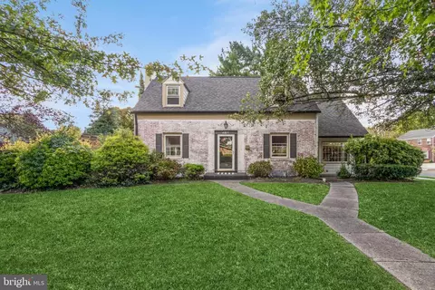 451 W Crystal Lake Ave, Haddonfield, NJ 08033