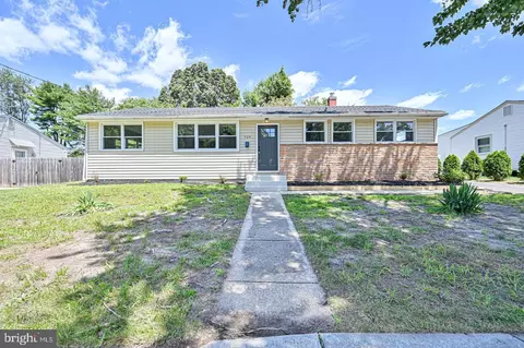 729 Bentley Rd, Lindenwold, NJ 08021