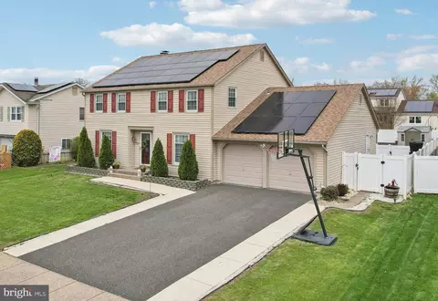733 Cotswold Rd, Somerdale, NJ 08083