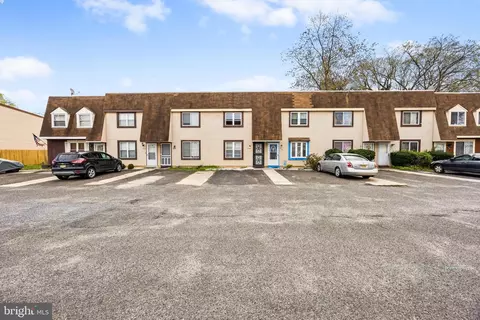4236 Johnson Ct, Pennsauken, NJ 08110