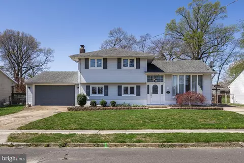 35 Lillian Pl, Glendora, NJ 08029