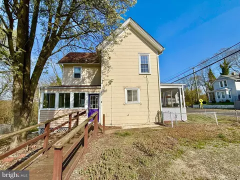 Exterior - 220 Berlin Rd, Clementon, NJ 08021 photo 3 of 5
