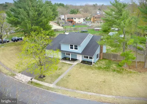 23 Pershing Ln, Sicklerville, NJ 08081 photo 2