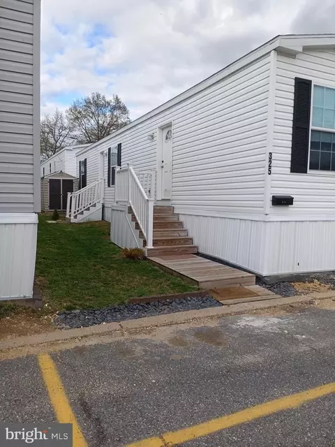 1405 Farrell Ave #325, Cherry Hill, NJ 08002