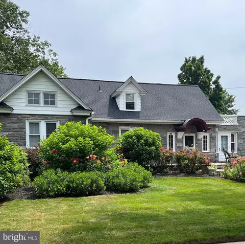 562 Grant Ave, Collingswood, NJ 08108