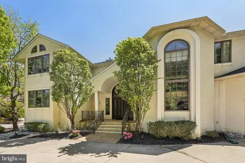28 Hidden Acres Dr, Voorhees, NJ 08043