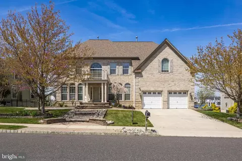 23 Mullen Dr, Sicklerville, NJ 08081