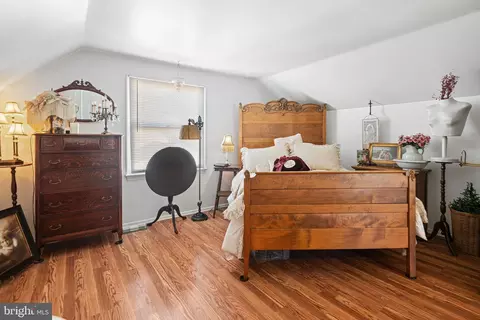 Bedroom - 91 Estates Rd, Pine Hill, NJ 08021 photo 1 of 4