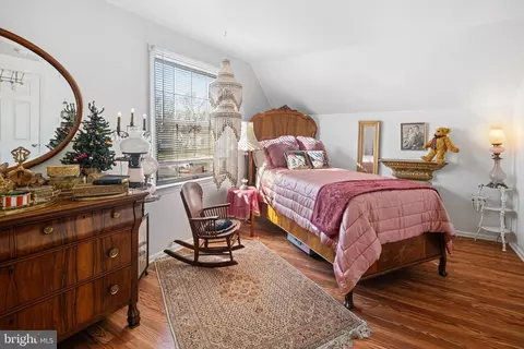 Bedroom - 91 Estates Rd, Pine Hill, NJ 08021 photo 3 of 4
