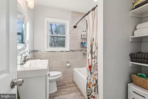 Bath - 96 E 9th Ave, Pine Hill, NJ 08021 photo 1 of 2