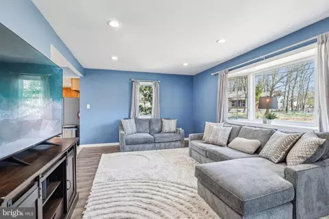 Living - 96 E 9th Ave, Pine Hill, NJ 08021 photo 1 of 2