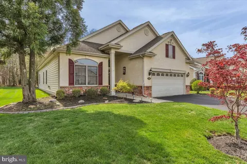 332 Bittlewood Ave, Berlin, NJ 08009