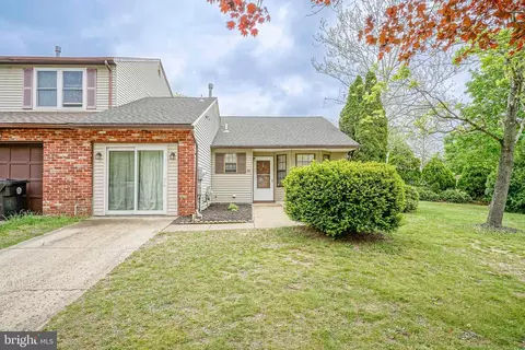 Exterior - 32 Hampton Gate Dr, Sicklerville, NJ 08081 photo 2 of 3