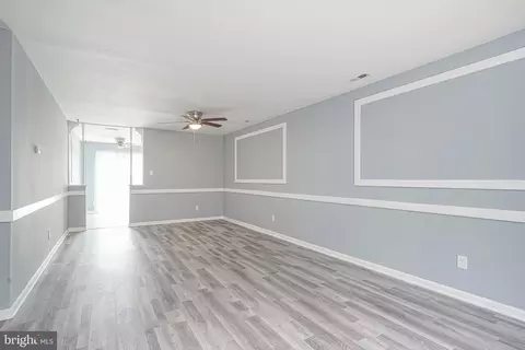 Living - 32 Hampton Gate Dr, Sicklerville, NJ 08081 photo 6 of 8