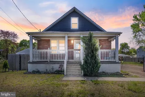 148 Cross Keys Rd, Berlin, NJ 08009