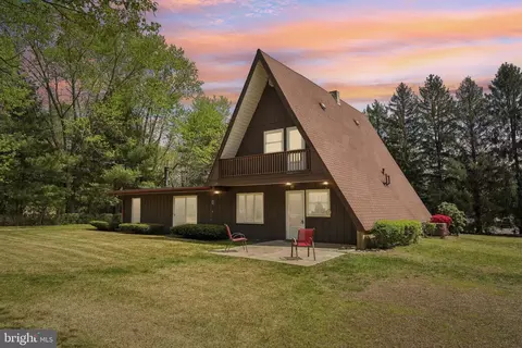 Exterior - 2 Oakview Dr, Berlin, NJ 08009 photo 12 of 13