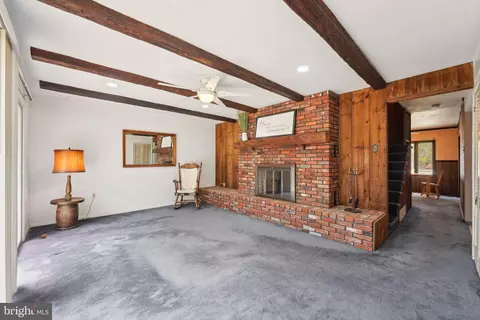 Living - 2 Oakview Dr, Berlin, NJ 08009 photo 2 of 6